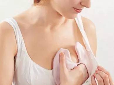 产后初期涨奶疼痛难忍怎么缓解,产后涨奶痛要怎么缓解