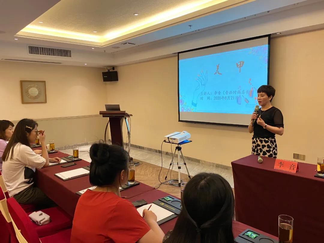 村级脱贫攻坚培训班,助力乡村振兴免费技能培训