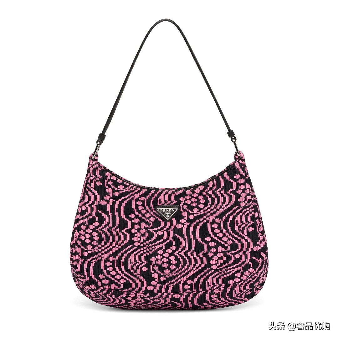 prada新款刺绣宽肩带,prada三角徽标外套