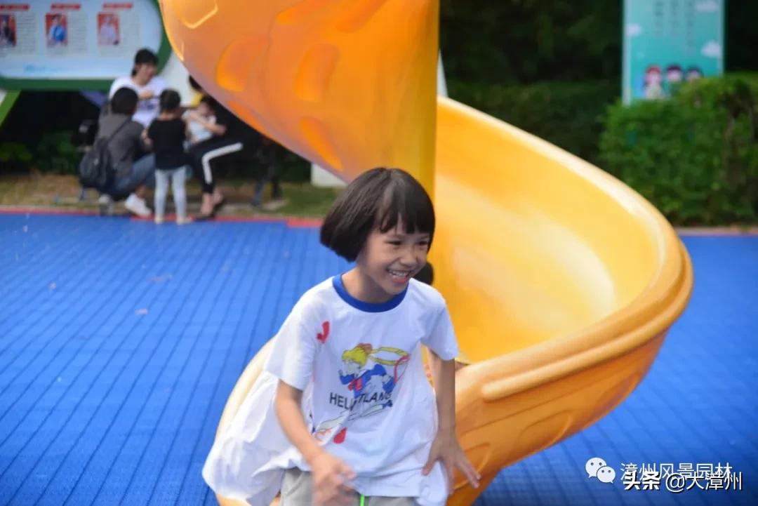 市区这8大公园“魔幻”变身！增添了游乐区、沙坑、足球场、彩绘墙....