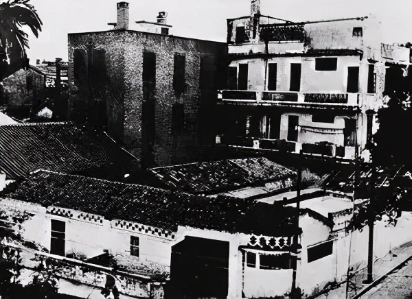 学*党**史:重读毛*东泽**〡“说空话”与“办实事”(全文)