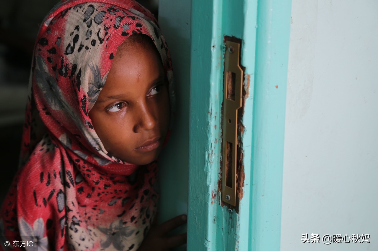 女孩*体下**被捅，谁为弱势群体讨公道？