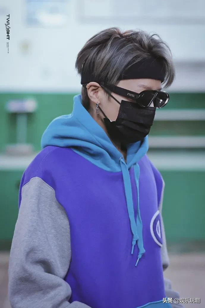 张艺兴刘雨昕ck广告视频,ck代言人刘雨昕最新内衣