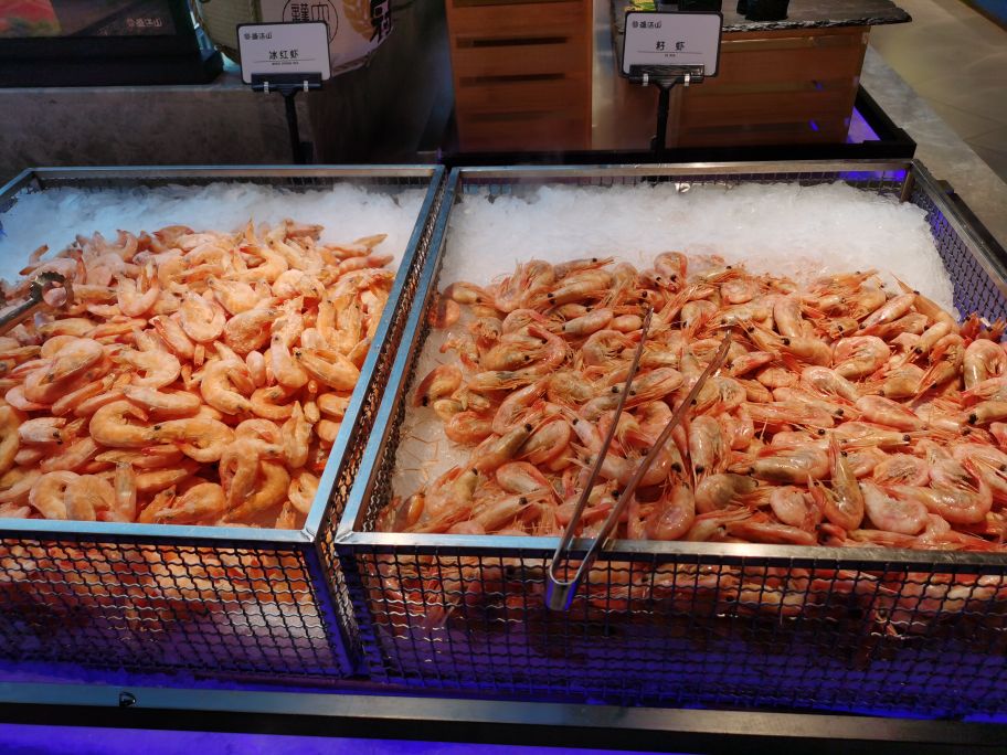 沈阳盛江山k11自助餐,盛江山k11黑金店大桌