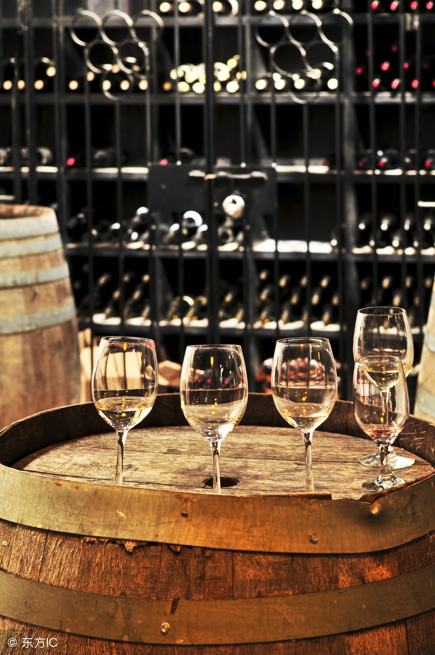 1986年剑南春值多少钱,1999年29度五粮液还能喝么