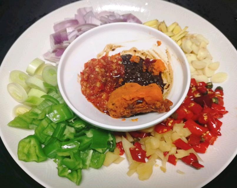 干锅兔的做法视频窍门,干锅兔怎么做好吃