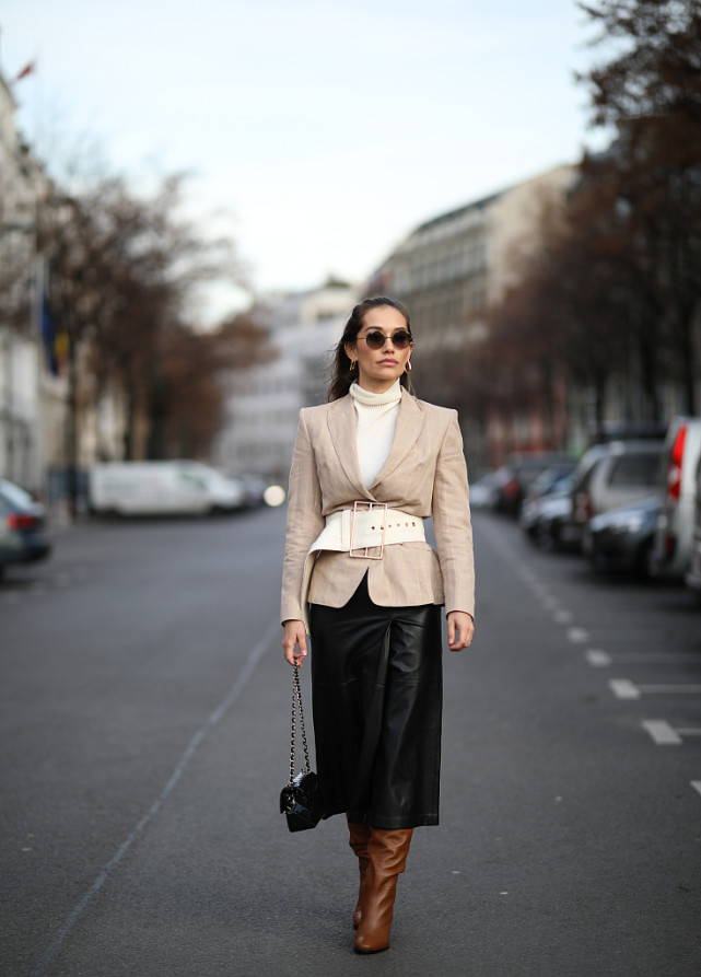 腰带百搭优雅风,气质百搭懒人系腰带