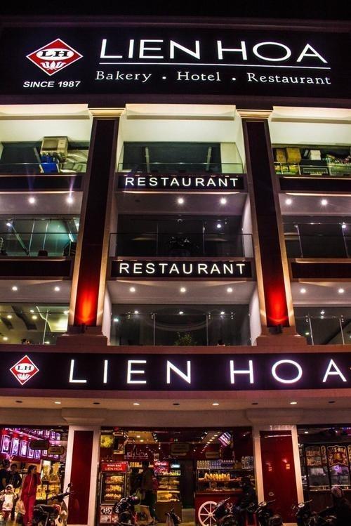 越南美女带妹子出游,越南美女旅游团