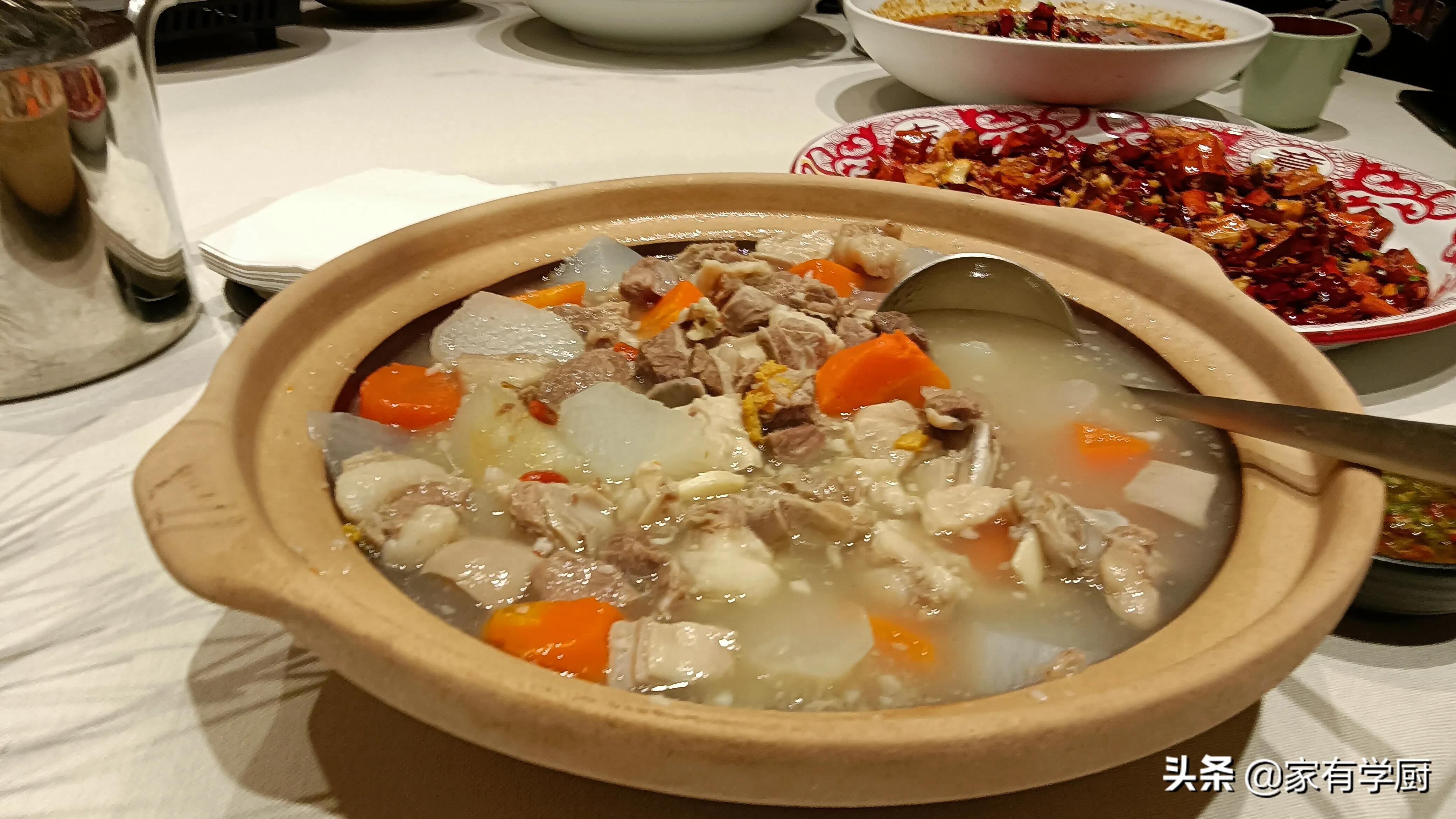 跷脚牛肉探店,美食探店跷脚牛肉