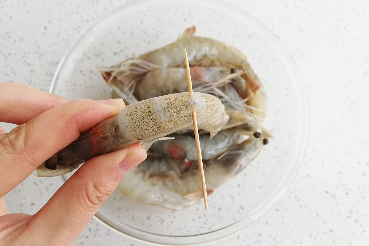 红亮润泽油焖大虾怎么样,油焖大虾这样做色泽红亮太好吃了