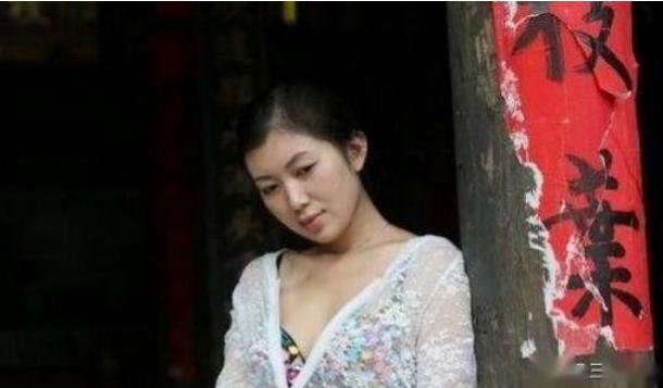 人到四十九三地别久留,人到四十九三地别久留什么意思