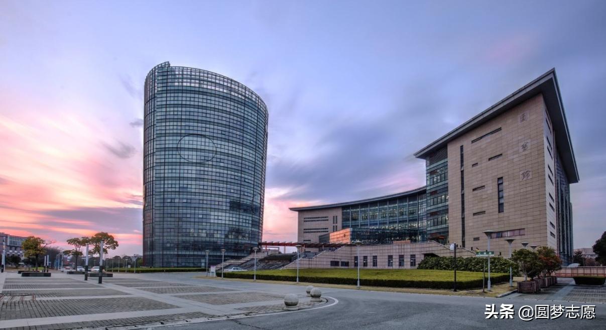 四所最不容易考的师范大学,华东师范大学在985中属于什么档次