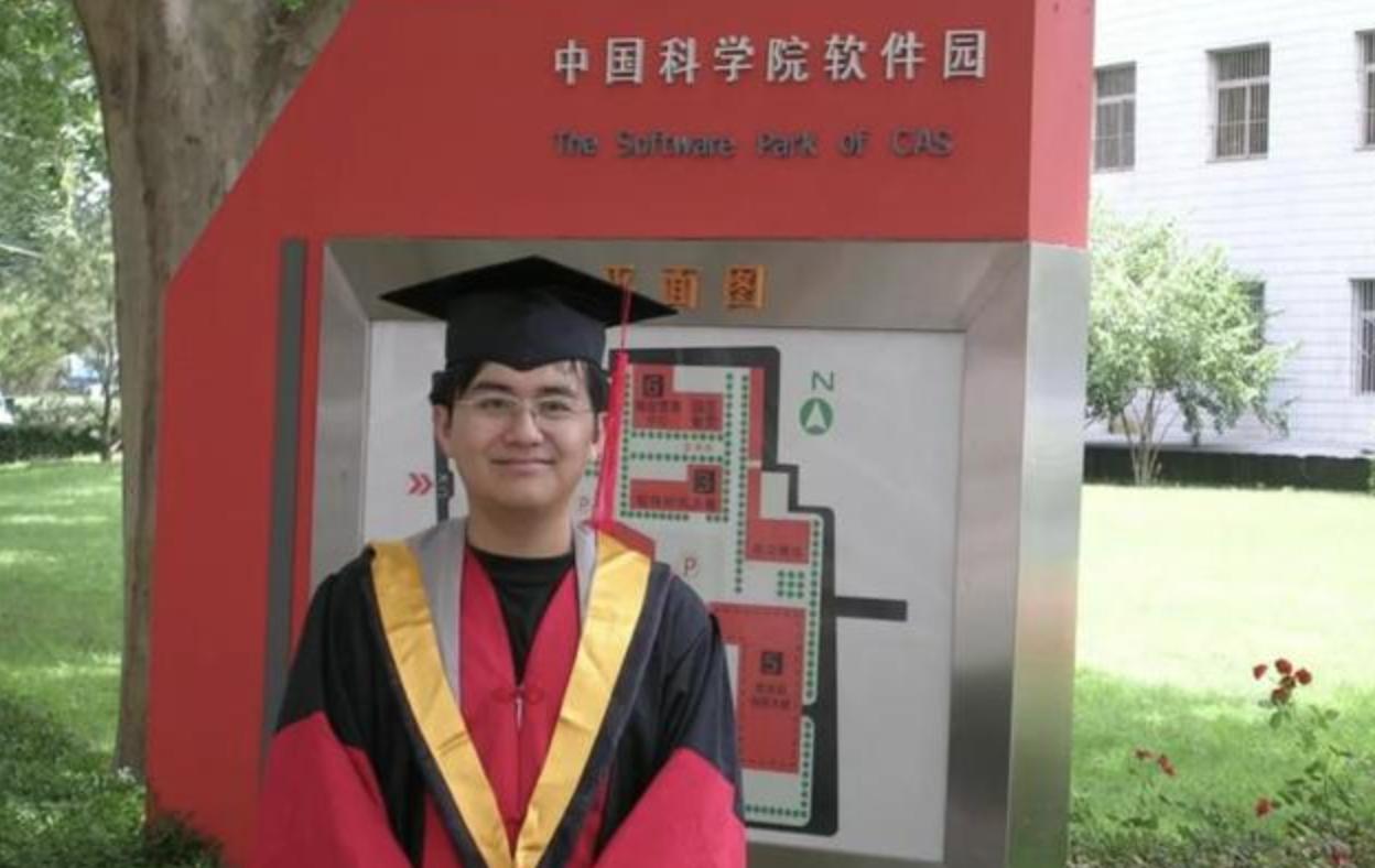 巅峰期突然隐退十位歌手,巅峰突然退圈的明星