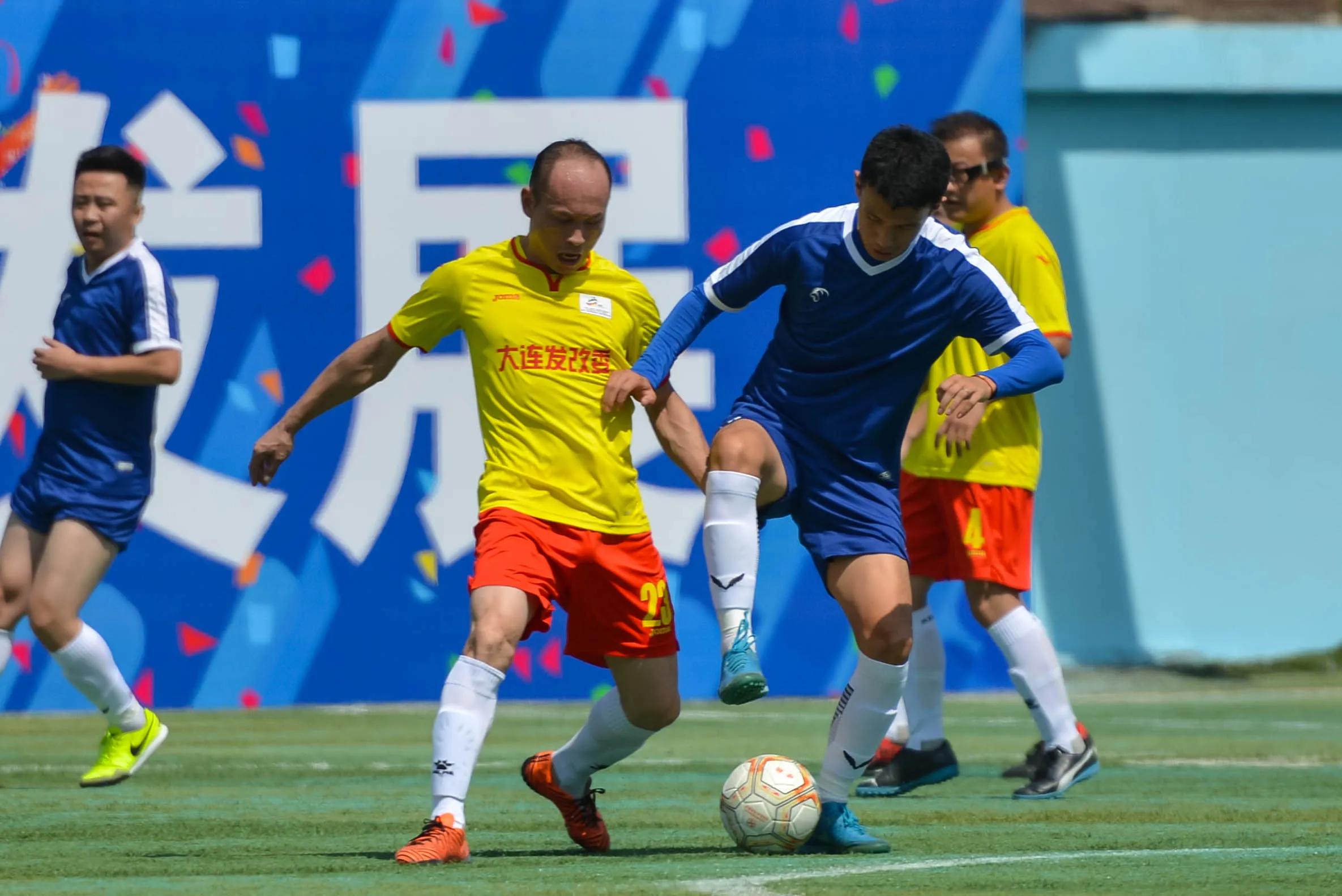 寒冷的冬天足球比赛,大连市长杯足球