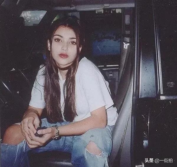 金卡戴珊芝加哥最新照,金卡戴珊科勒卡戴珊出街