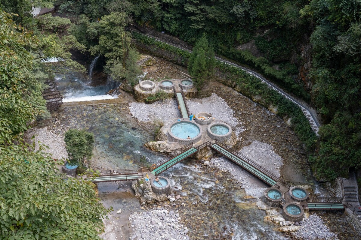 小雪节气泡温泉,冬天温泉推荐
