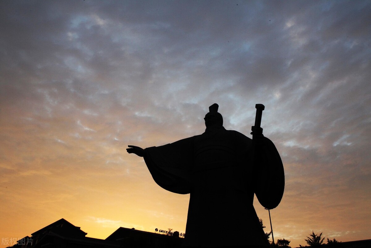 易中天读曹操的诗,曹操周公吐哺天下归心全诗