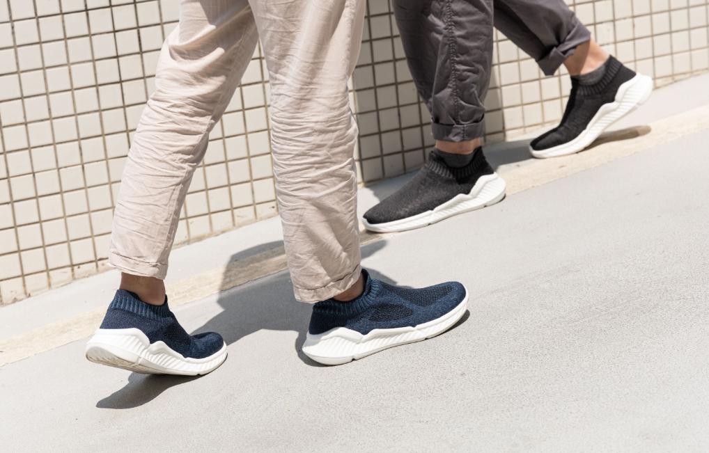 斯凯奇低帮跑步鞋女款测评,休闲运动鞋真皮好评