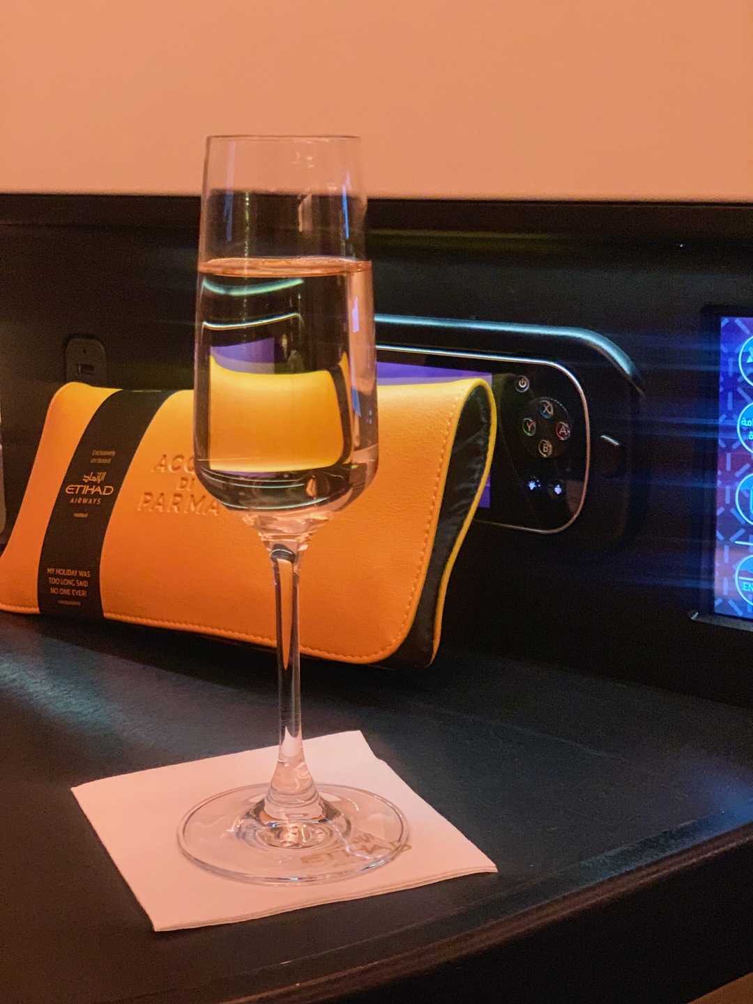 阿提哈德航空a380商务舱,阿提哈德a380头等舱体验