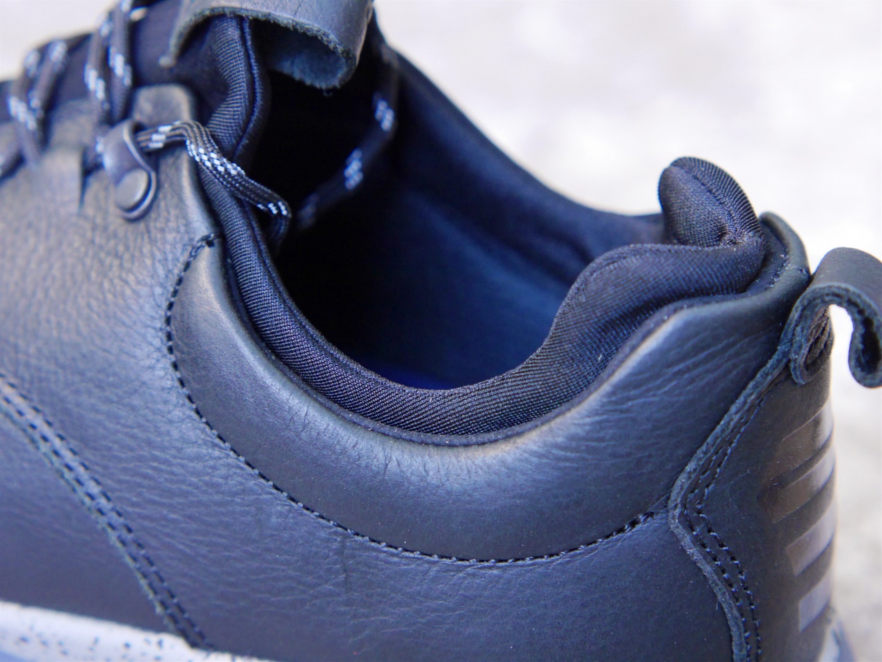 小伙网购一双耐克鞋子到货,小伙网上买鞋被商家忽悠看后续