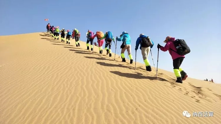 叶紫被雷劈穿越到异界,关于叶紫的穿越小说