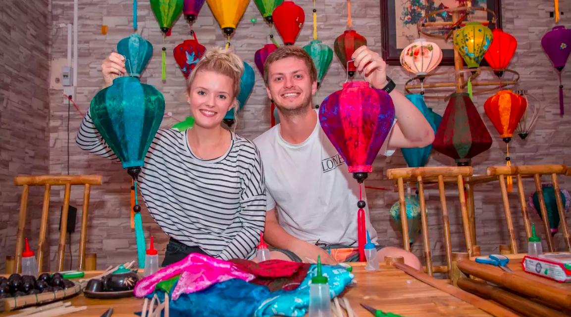 越南会安古灯,越南会安古镇灯笼街视频