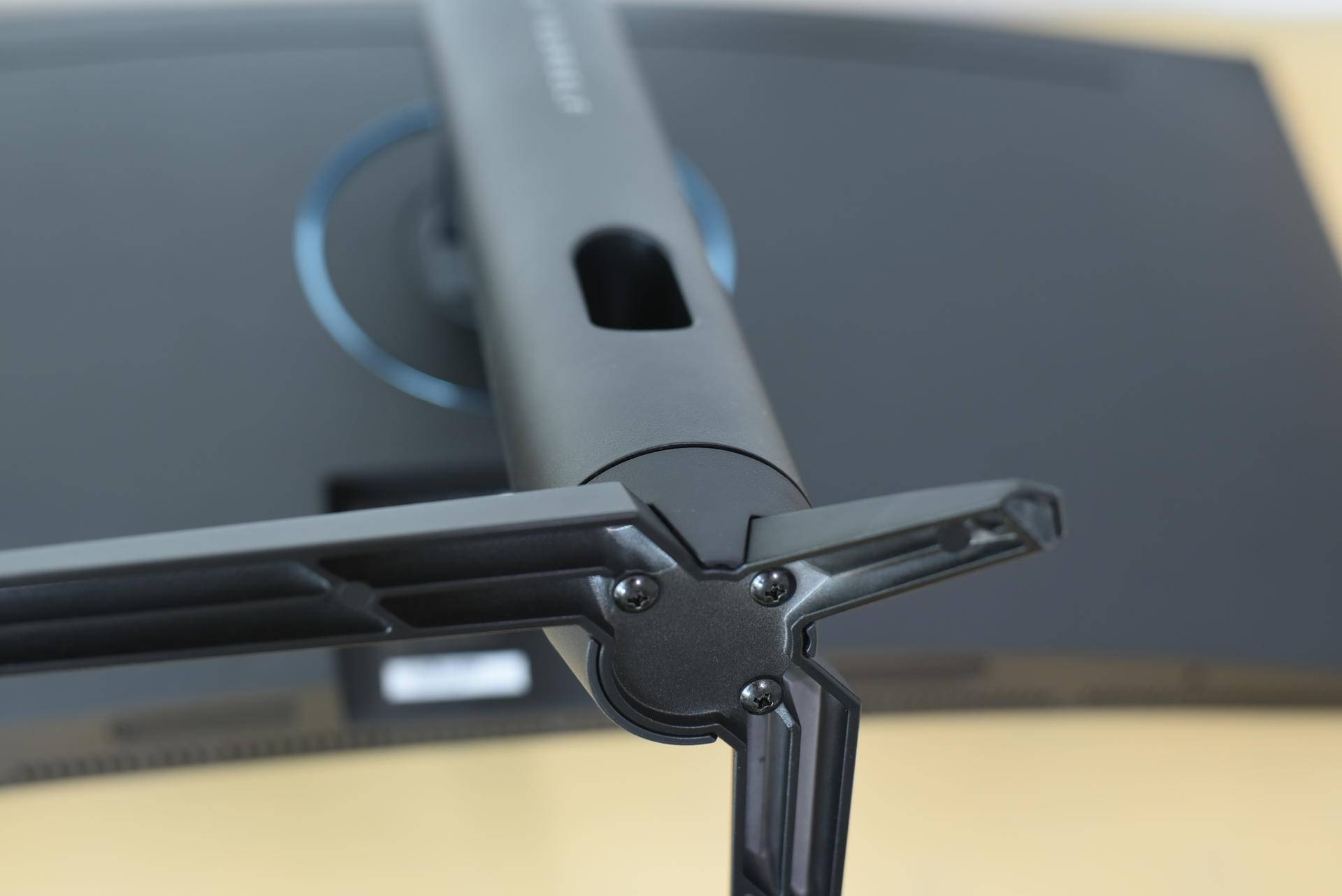 hkc240hz显示器好屏如潮,hkc显示器32英寸2k曲面屏怎么样