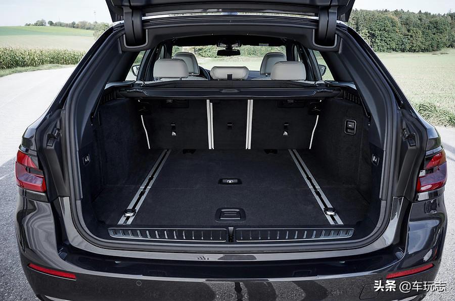 宝马5系旅行车520i,全新宝马5系520