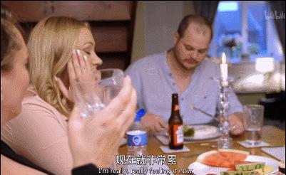 用一个方法躺着就能减肥,躺在床上可以怎么减肥