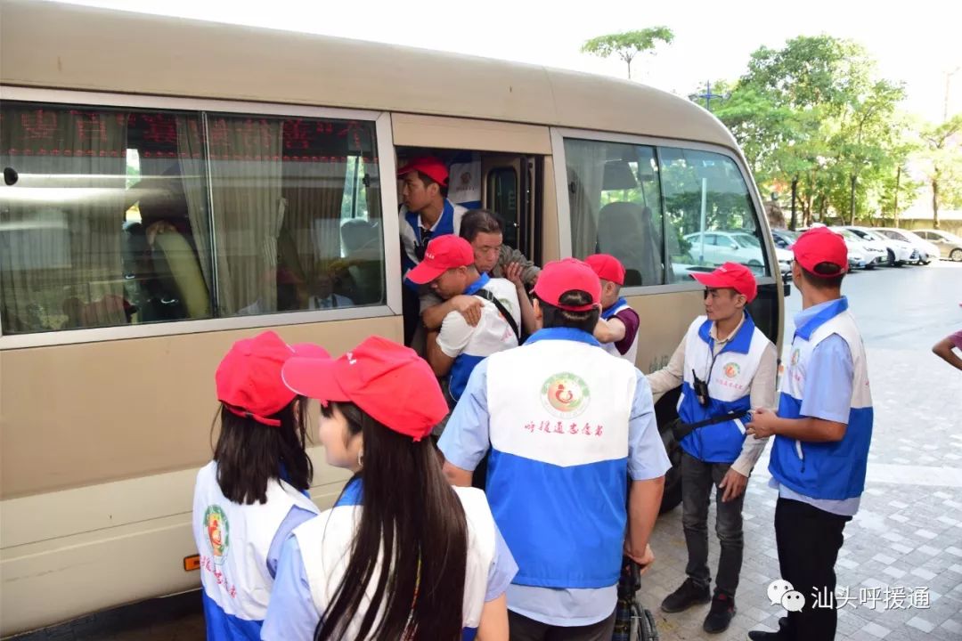 莫道桑榆晚为霞尚满天专访,莫道桑榆晚为霞尚满天央视解说