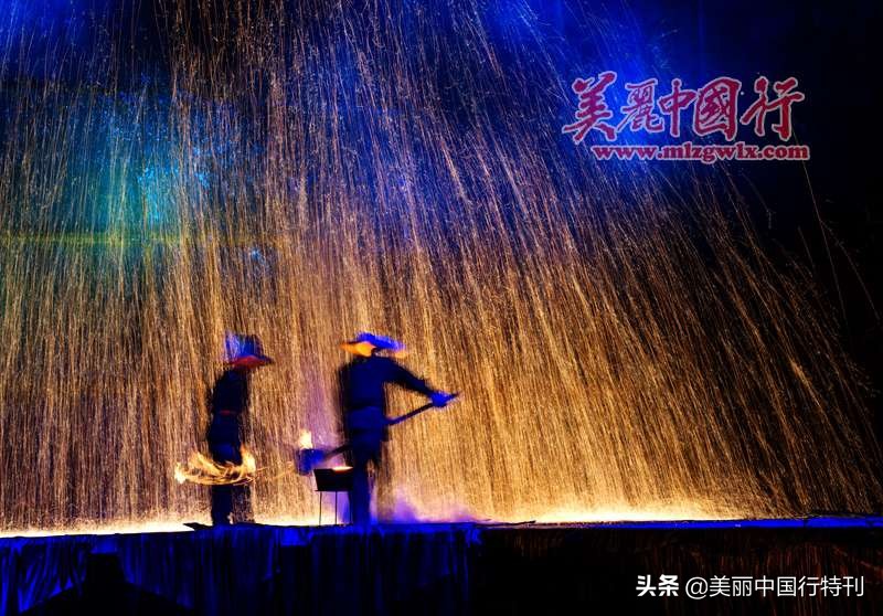 1600度的铁水烟花，1500年的传承，这一群山西长治的铁血汉子！