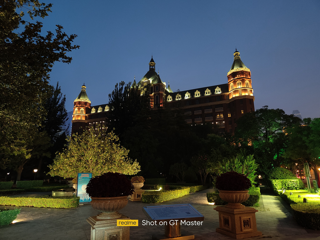 标准“水桶”级配置，realmeGT大师探索版评测，骁龙870+120Hz屏