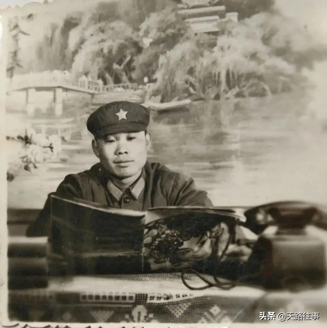 在*藏西**部队，这是一位放映员的诗意人生……