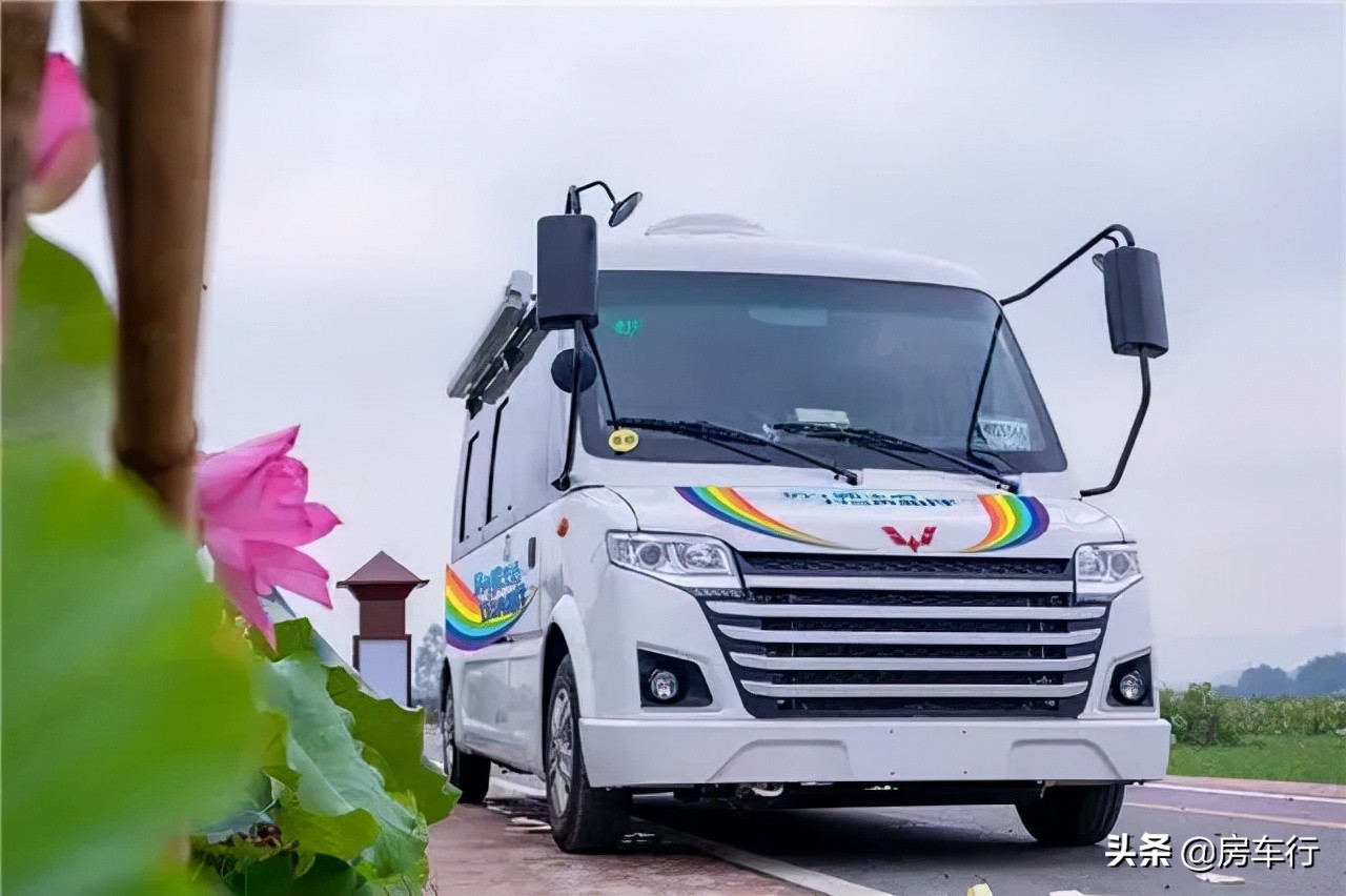 房车价格5-10万元低顶b型房车,房车大全20-30万的c型高档房车