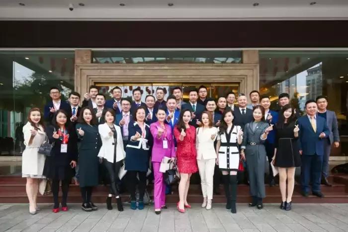 SRA海归集团受邀参加全球青年海归会长组织论坛