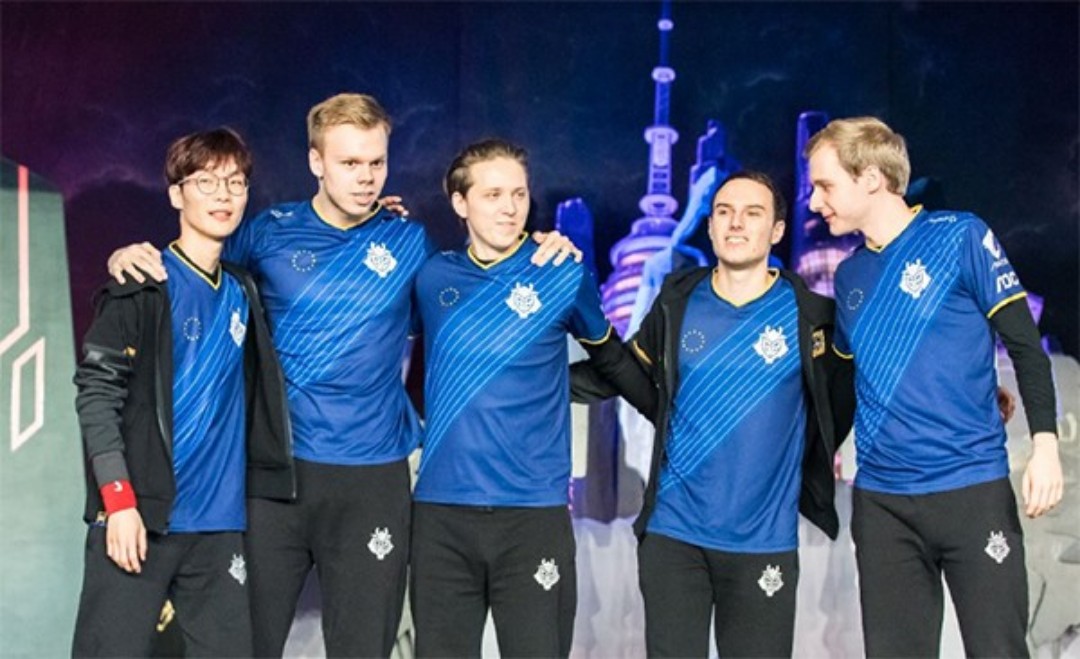 鑻遍泟鑱旂洘鐢绘澘,鐢绘澘娓告垙杞欢