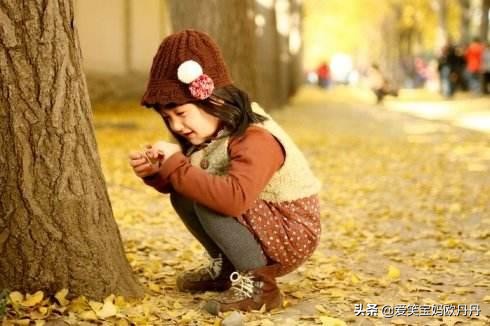 孩子撒泼哭闹家长如何正面管教,对于任性的孩子家长如何教育