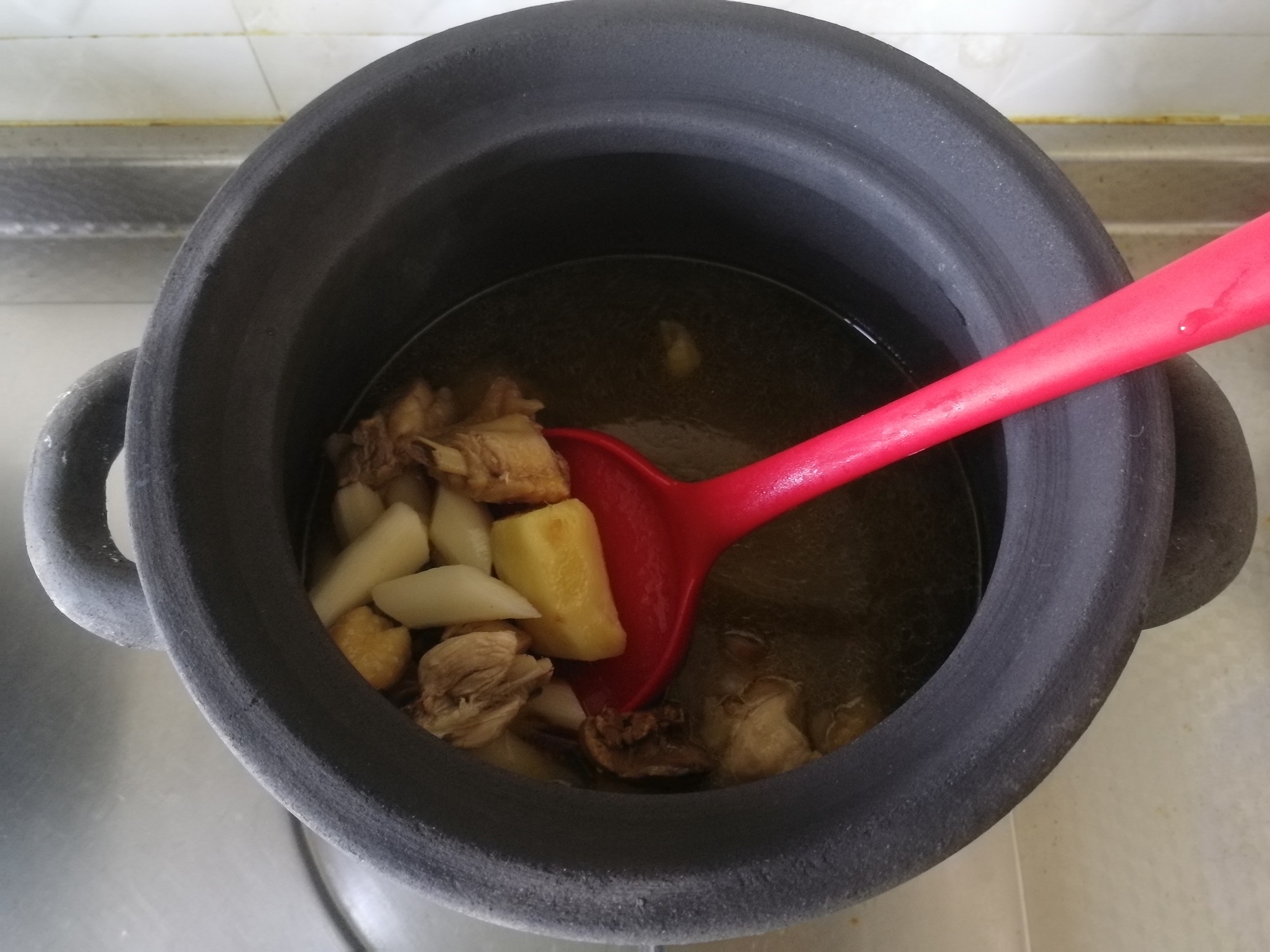 鸡汤怎么炖才不油腻又好喝,鸡汤怎么熬才能不油腻