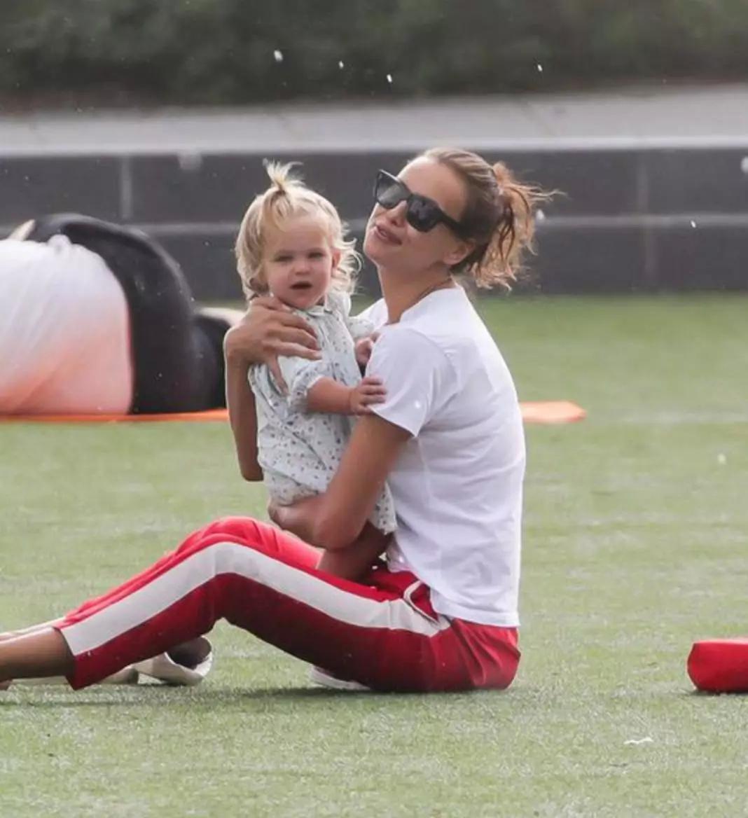 超模出轨,37岁名模宣布离婚事件