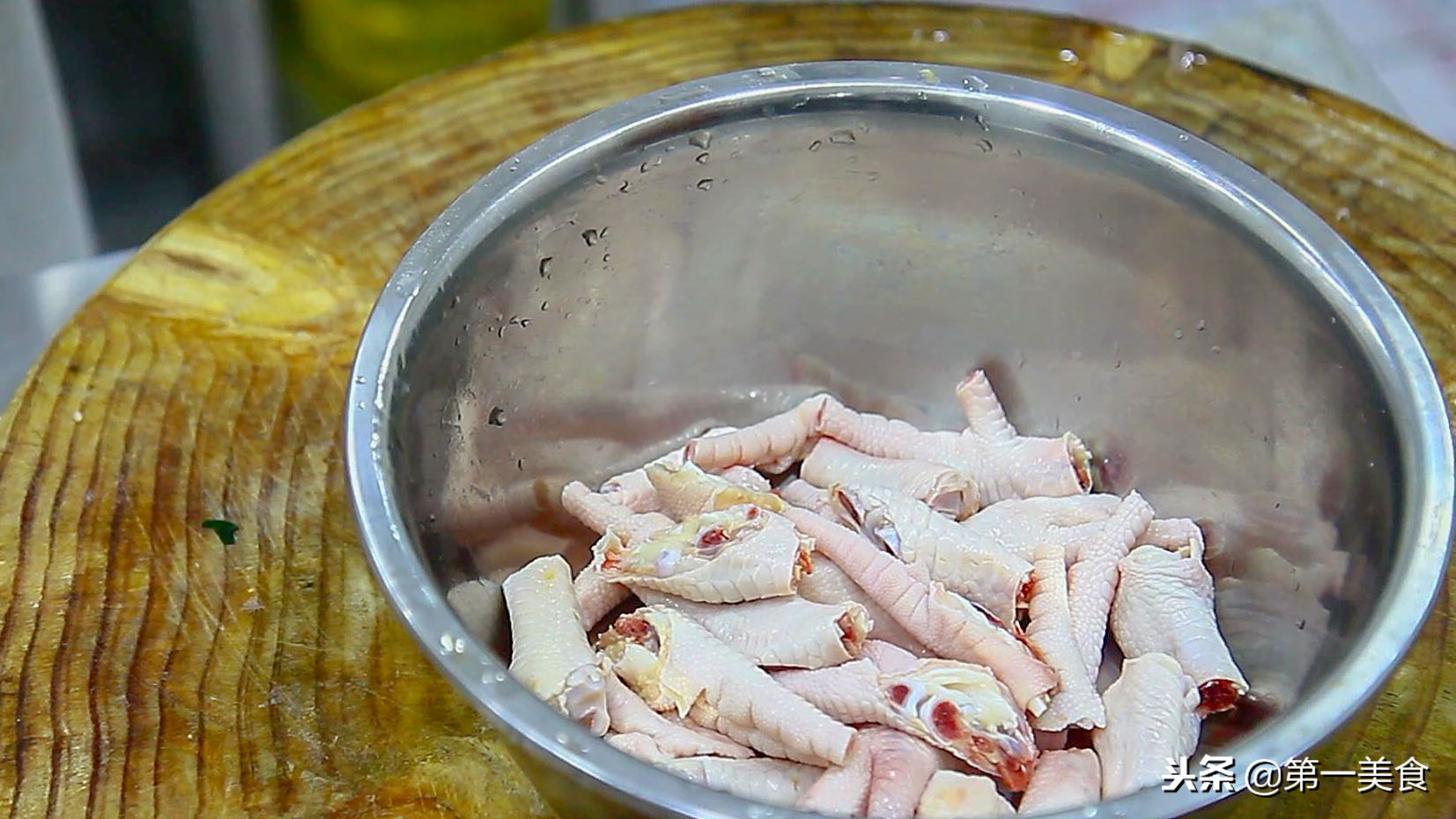 厨师长做的虎皮鸡爪,厨师把泡椒鸡爪做绝了