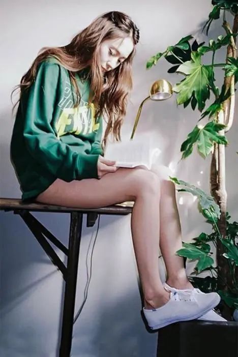 鞋柜怎么放春夏秋冬的鞋 (鞋柜必备的小白鞋)