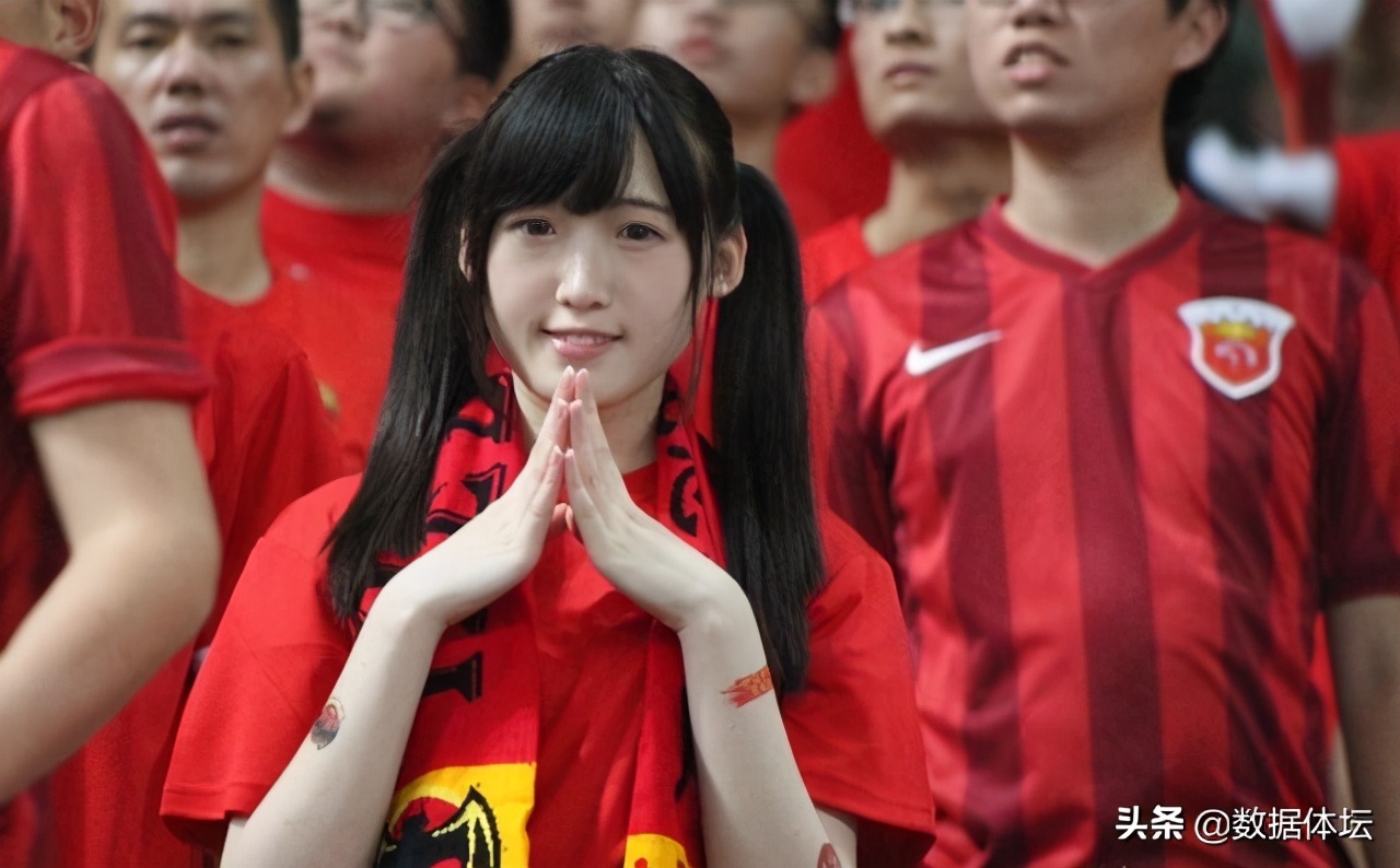 谁是那颗最亮的星——中超美女球迷盘点（上）
