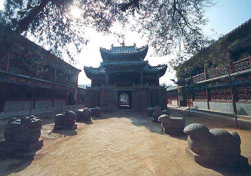 郑州大城隍庙,郑州城隍庙里面讲解