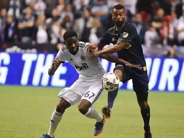 战火中走出来的足球运动员,出身贫民的足球巨星