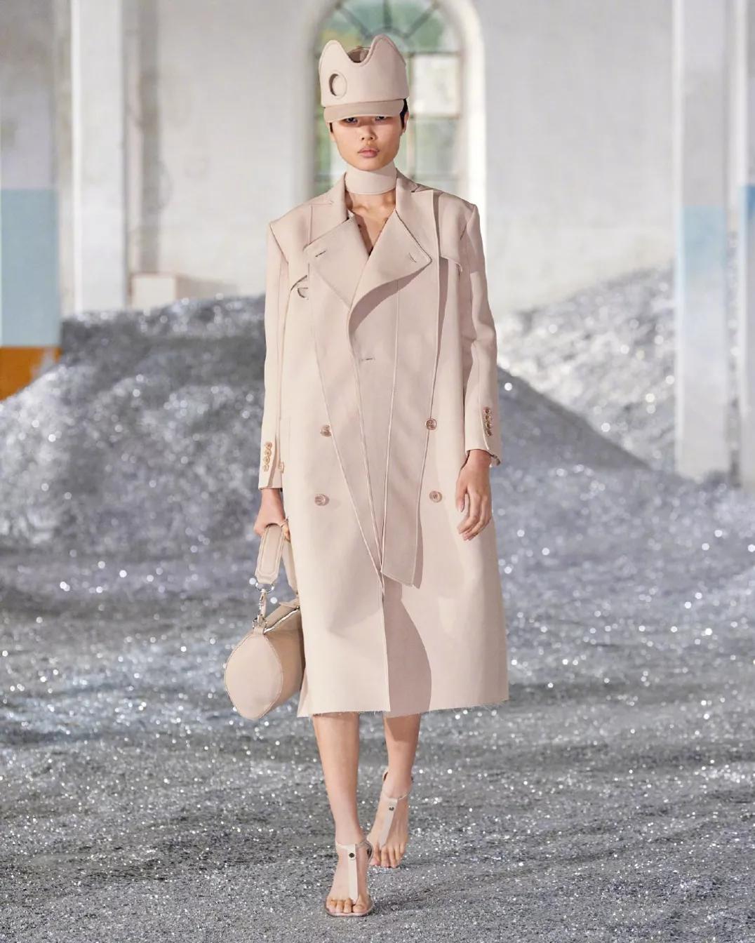 burberry2023女装,burberry2022春夏女装秀