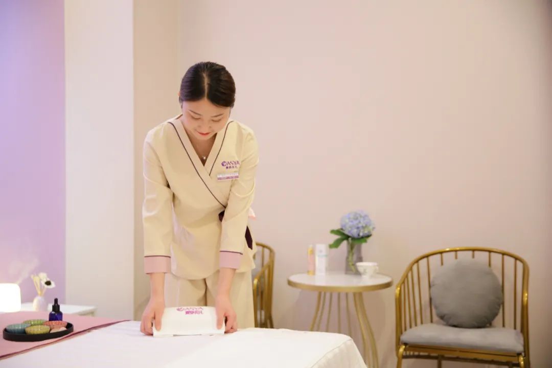 年营收10亿的爱莎健康:传统美业品牌如何断尾求生?