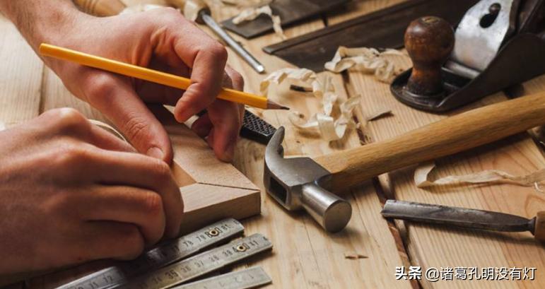 我，90后，木工，22岁开公司，24岁赚了1300万，28岁赔了2000万