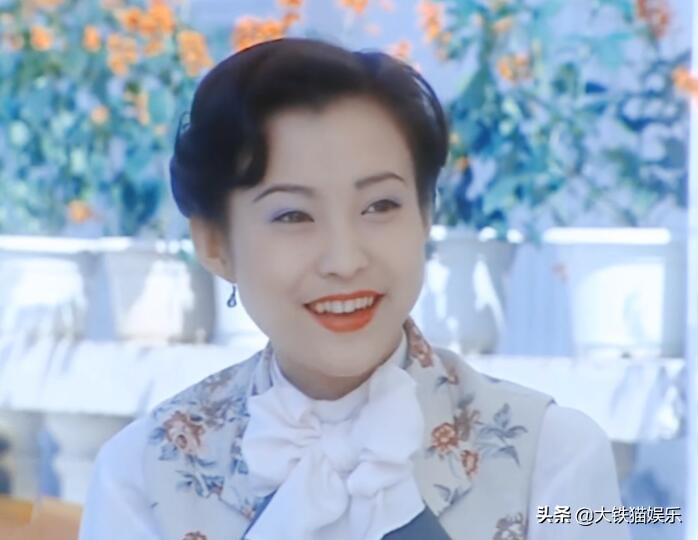 烤瓷牙失败的女明星,有老虎牙的女明星有谁