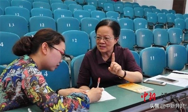 芳林新叶茂教学竟相长——县街小学开展青年教师汇报课展示活动