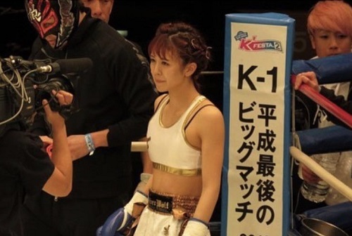 日本小孩打梅威瑟,日本拳击神童打梅威瑟